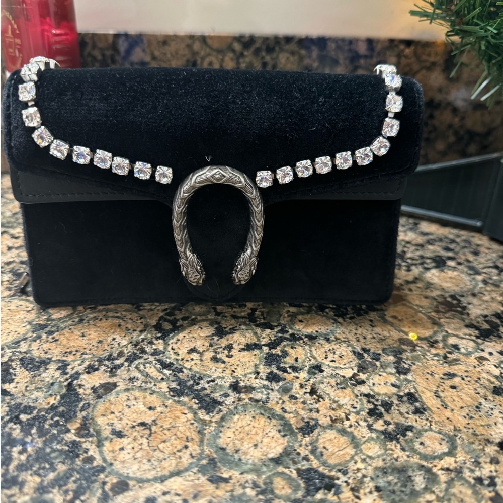 Gucci Dionysus
Velvet Crystal Lined Super Mini Black
